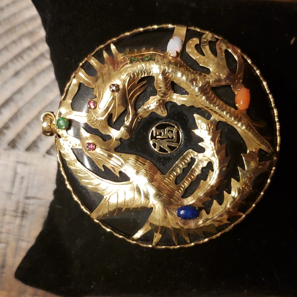 Chinese l4k carat gold Phoenix and fish pendant